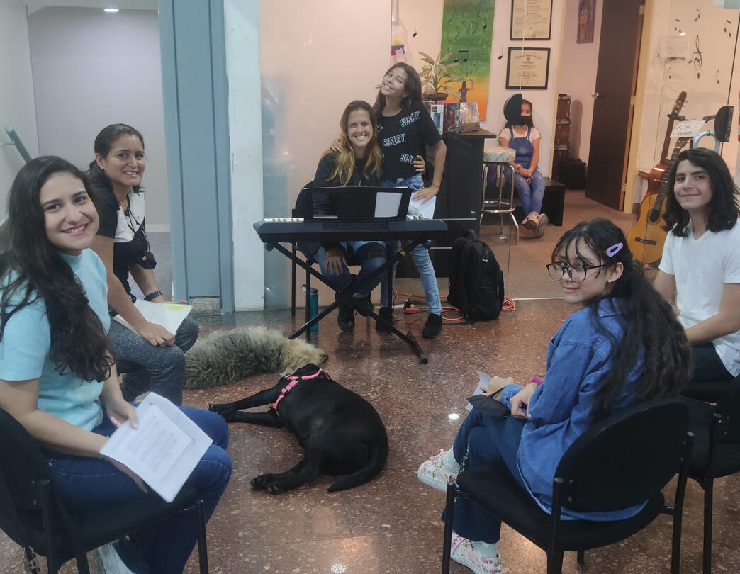 Ensayos de los estudiantes de Sounds & Voices Academia de Música, ubicada en la Trinidad, Baruta. Caracas - Venezuela